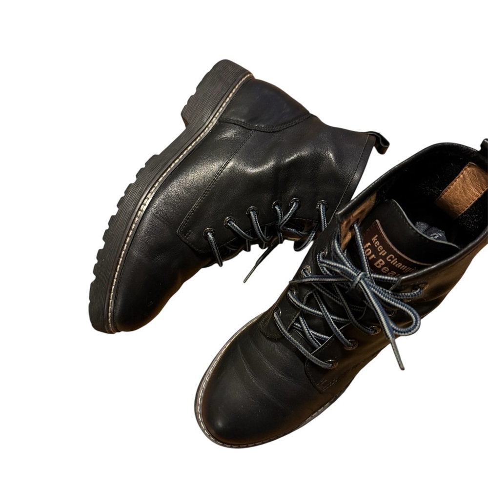 Belle Leather boots from in Italy in like new condition size 245 (6,5)